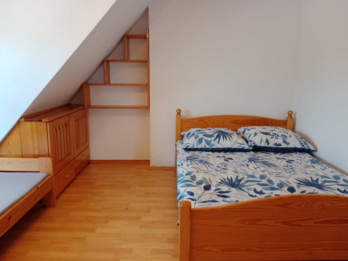 Owocowe Wakacje - Apartament Nad Jeziorem *